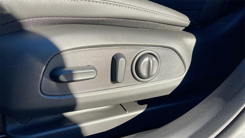 new 2026 Buick Envista car, priced at $27,485