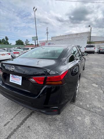 used 2023 Nissan Altima car, priced at $16,495