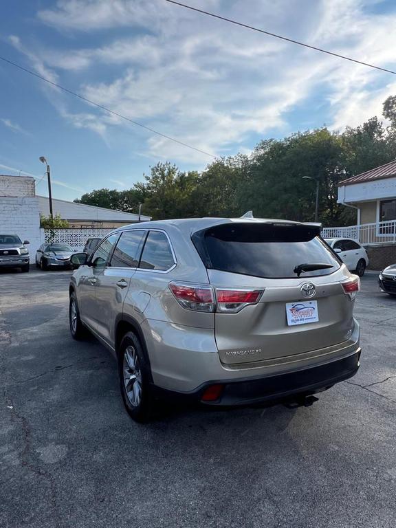 used 2014 Toyota Highlander car, priced at $10,495