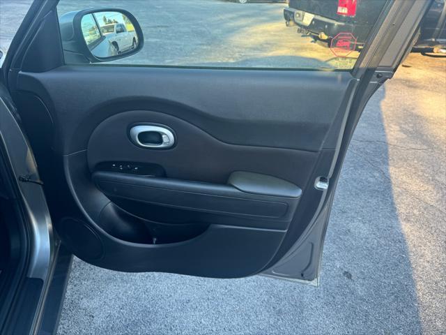 used 2015 Kia Soul car, priced at $5,995