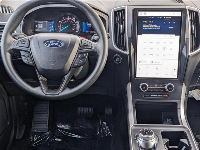 new 2024 Ford Edge car, priced at $39,037