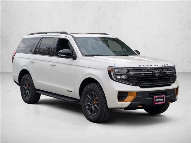 new 2025 Ford Expedition car, priced at $86,180