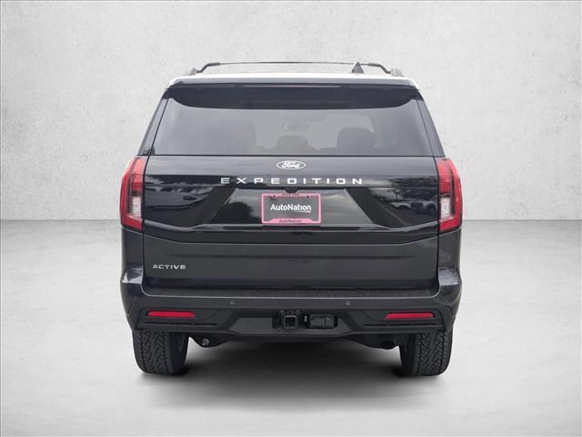 new 2025 Ford Expedition car, priced at $73,280