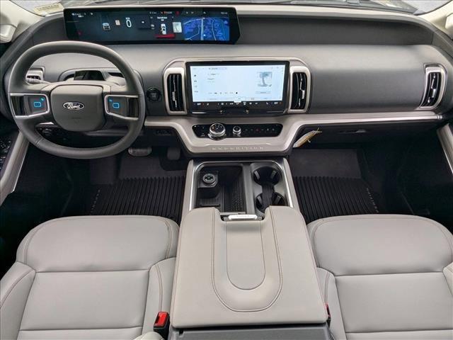new 2025 Ford Expedition car, priced at $73,280