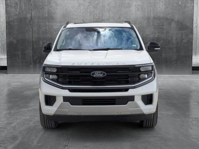 new 2025 Ford Expedition car, priced at $90,990