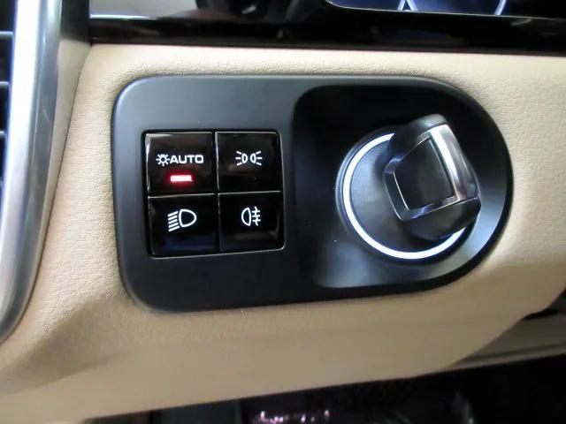 used 2019 Porsche Cayenne car, priced at $35,981
