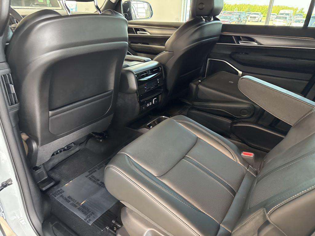 new 2025 Jeep Wagoneer car, priced at $69,396