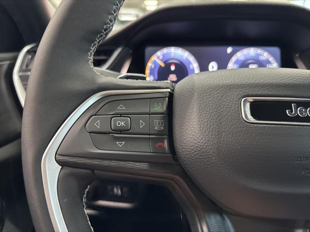 new 2025 Jeep Grand Cherokee car, priced at $40,611