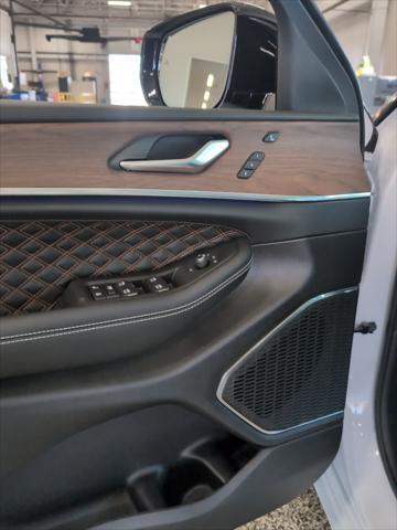 new 2025 Jeep Grand Cherokee car, priced at $57,217