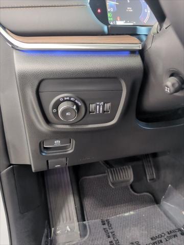 new 2025 Jeep Grand Cherokee car, priced at $57,217