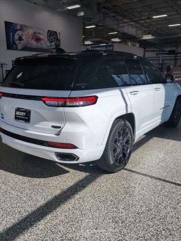 new 2025 Jeep Grand Cherokee car, priced at $57,217