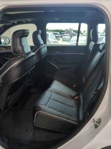new 2025 Jeep Grand Cherokee car, priced at $57,217