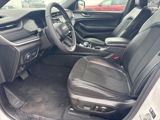 used 2024 Jeep Grand Cherokee car, priced at $36,561
