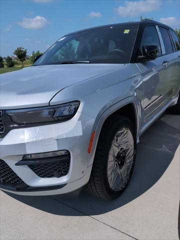 new 2025 Jeep Grand Cherokee car, priced at $63,675