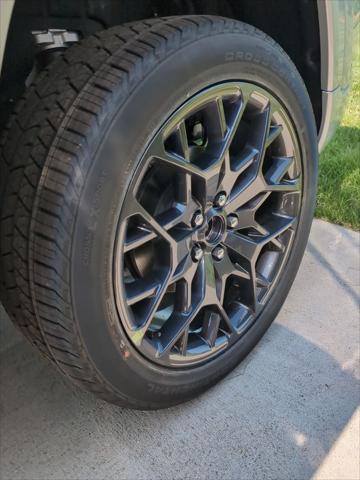 new 2025 Jeep Grand Cherokee car, priced at $63,675