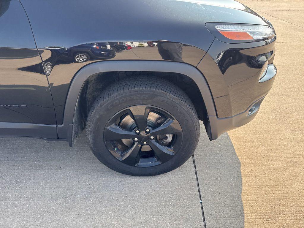 used 2017 Jeep Cherokee car, priced at $14,943