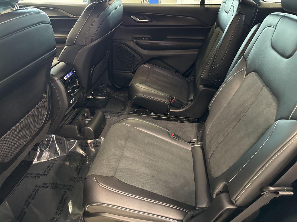 new 2025 Jeep Grand Cherokee L car, priced at $39,331