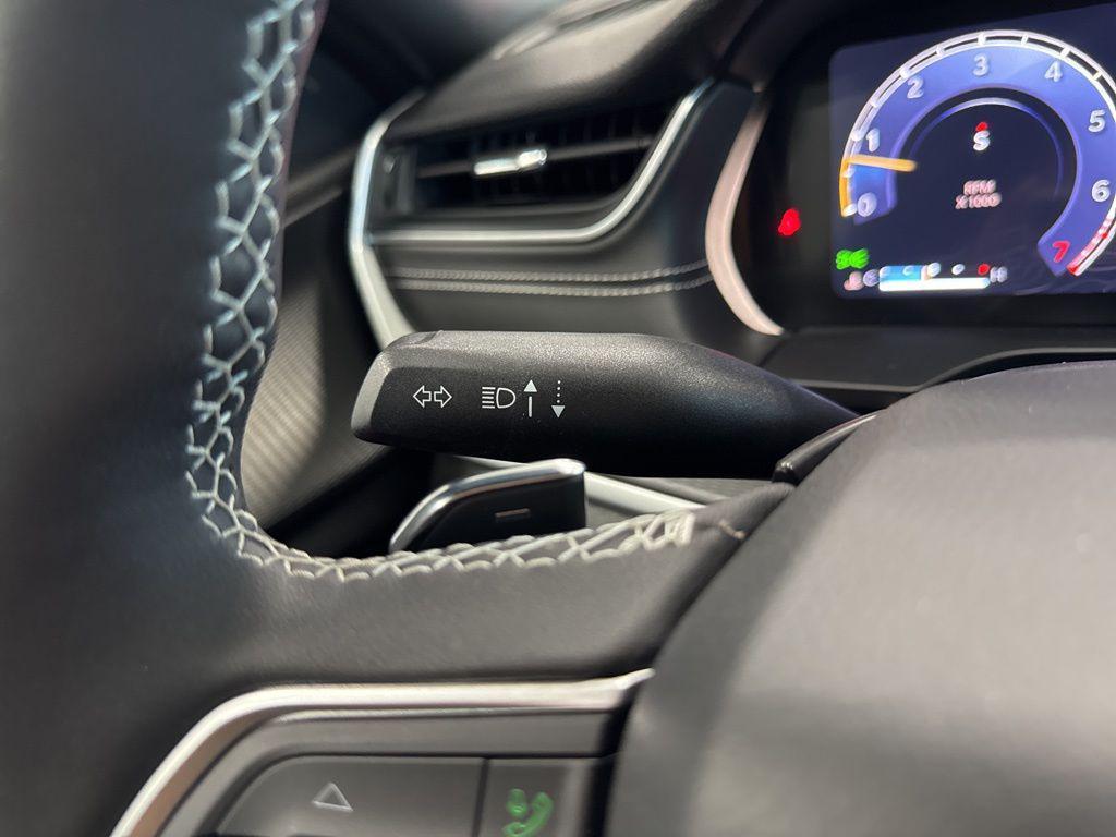 new 2025 Jeep Grand Cherokee L car, priced at $39,331