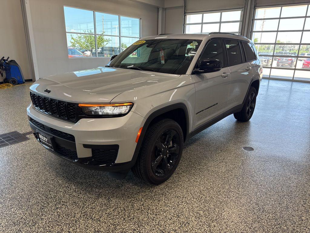 new 2025 Jeep Grand Cherokee L car, priced at $39,331
