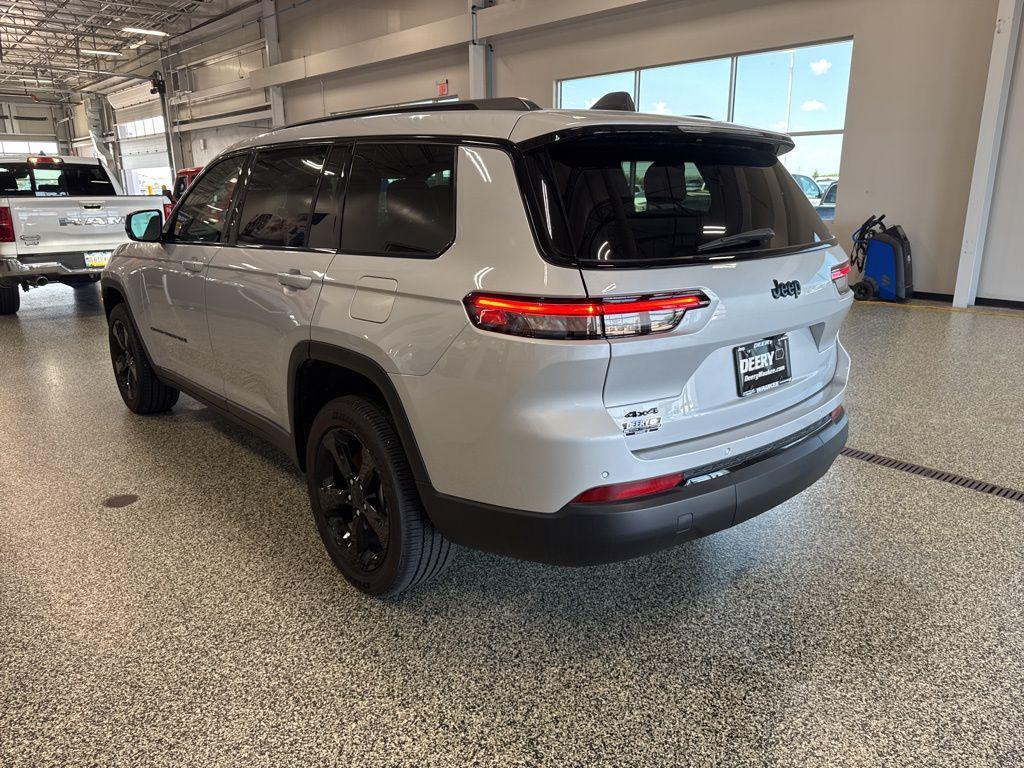 new 2025 Jeep Grand Cherokee L car, priced at $39,331