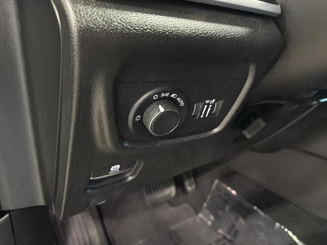 new 2025 Jeep Grand Cherokee car, priced at $37,714
