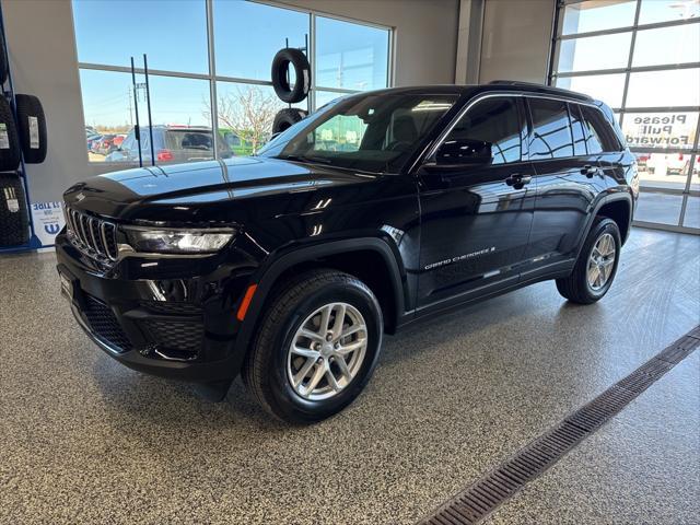 new 2025 Jeep Grand Cherokee car, priced at $37,080