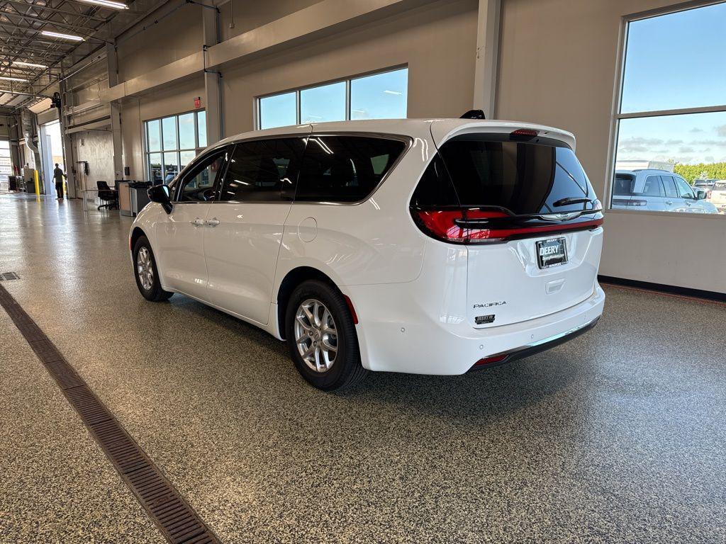 new 2025 Chrysler Pacifica car, priced at $47,112