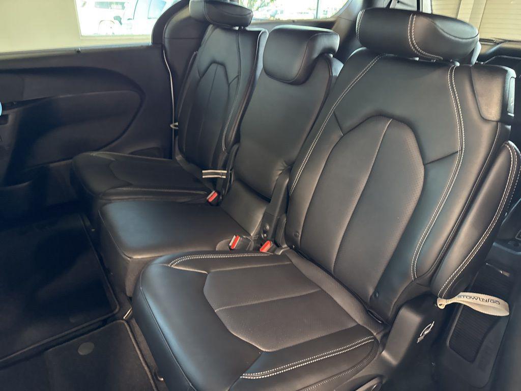 new 2025 Chrysler Pacifica car, priced at $47,112