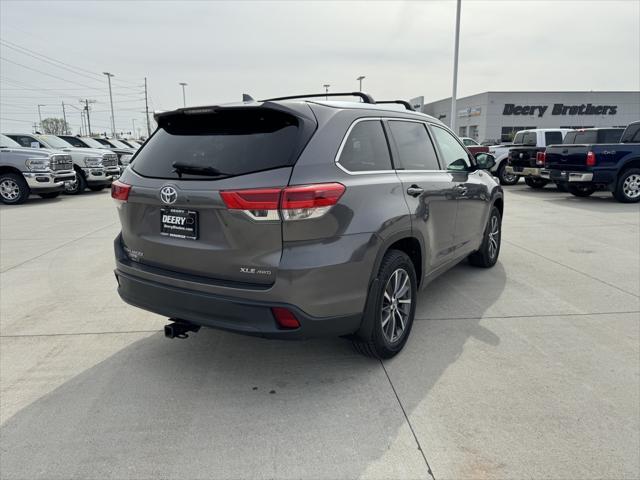 used 2018 Toyota Highlander car, priced at $27,998