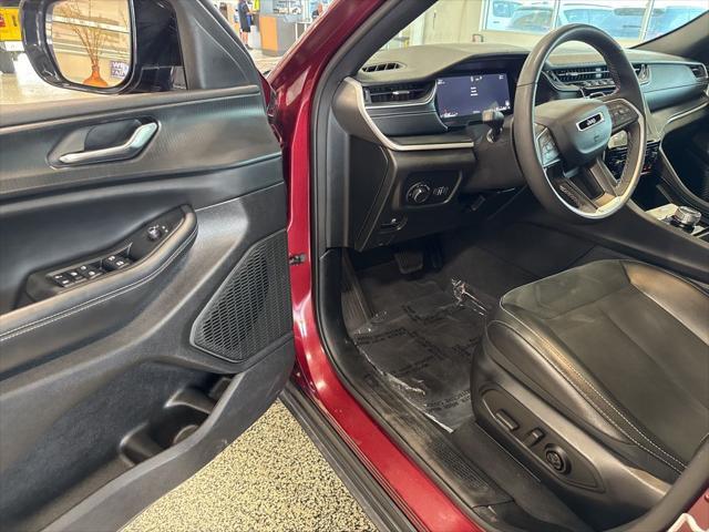 used 2024 Jeep Grand Cherokee car, priced at $34,381