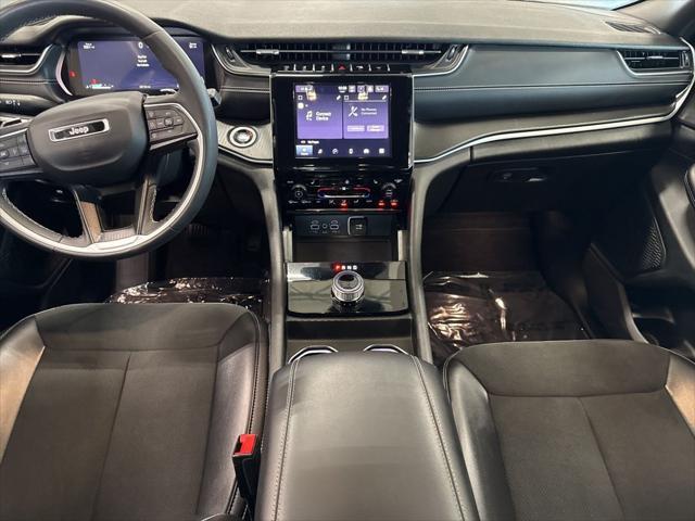 used 2024 Jeep Grand Cherokee car, priced at $34,381