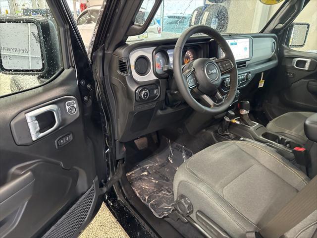 new 2025 Jeep Gladiator car, priced at $42,076