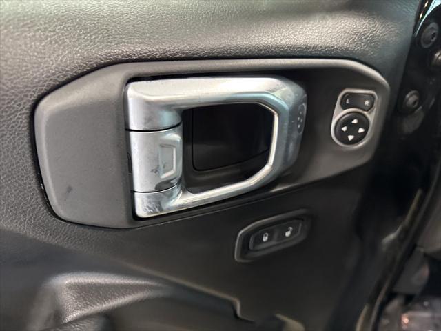 new 2025 Jeep Gladiator car, priced at $42,076