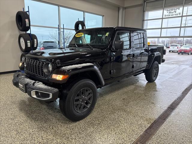 new 2025 Jeep Gladiator car, priced at $43,826