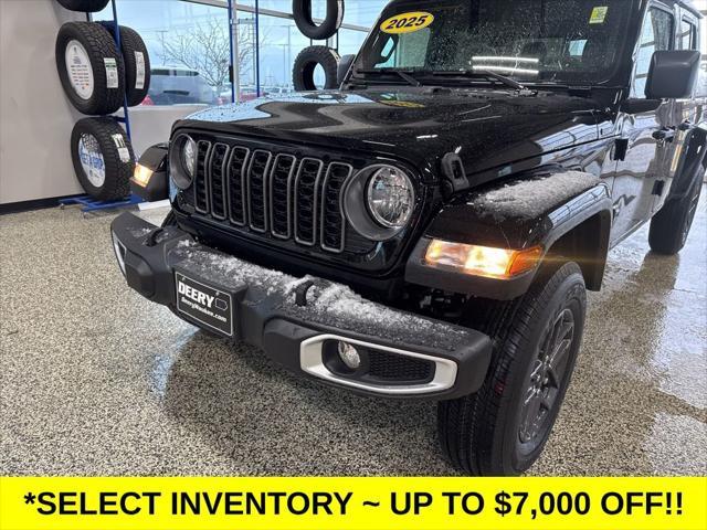 new 2025 Jeep Gladiator car, priced at $39,623