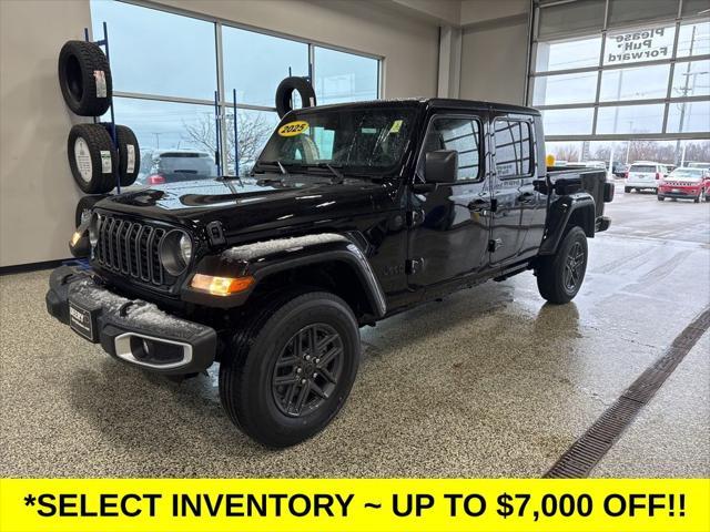 new 2025 Jeep Gladiator car, priced at $39,623