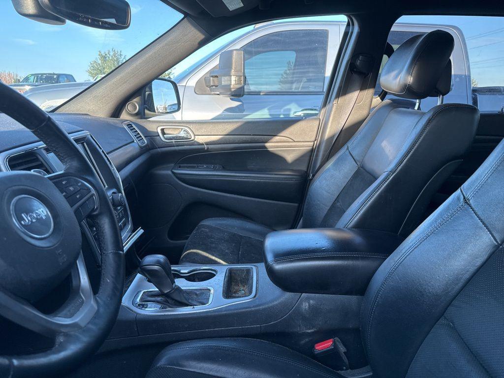 used 2017 Jeep Grand Cherokee car, priced at $15,310
