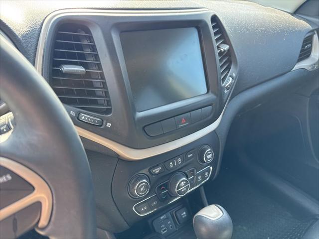 used 2015 Jeep Cherokee car, priced at $13,932