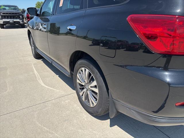 used 2020 Nissan Pathfinder car, priced at $16,725