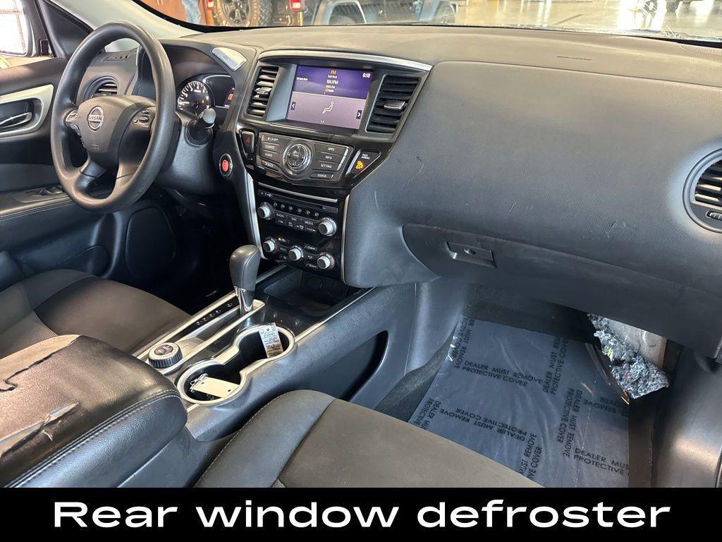 used 2020 Nissan Pathfinder car, priced at $14,000