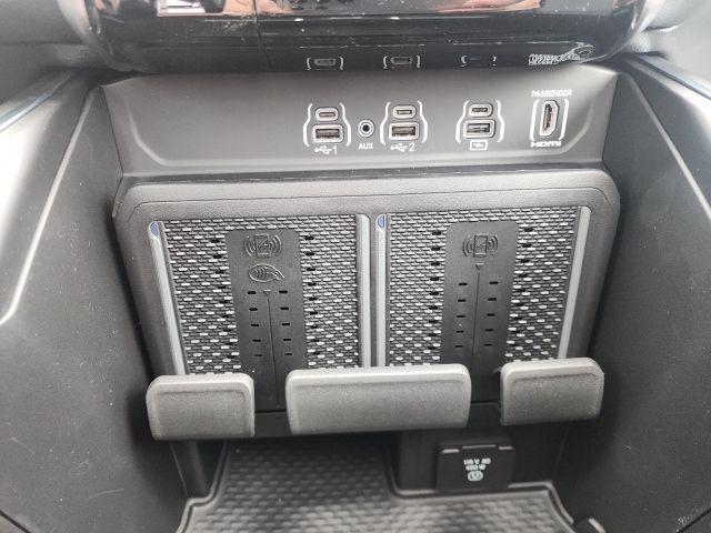 new 2025 Ram 1500 car, priced at $59,950