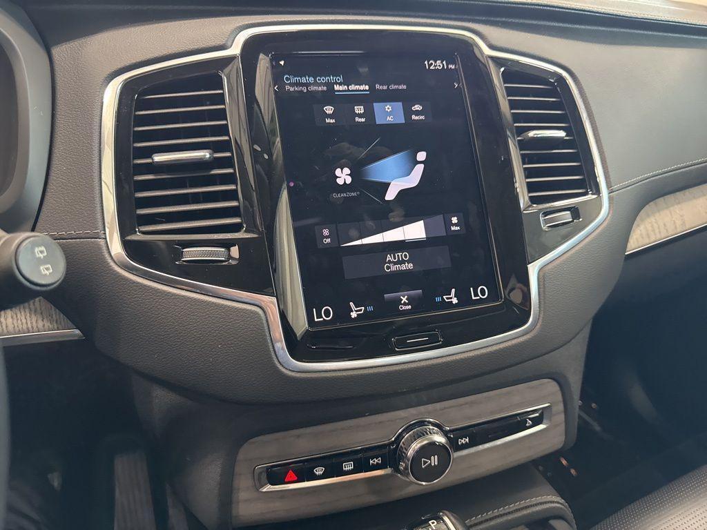 used 2022 Volvo XC90 car, priced at $37,874