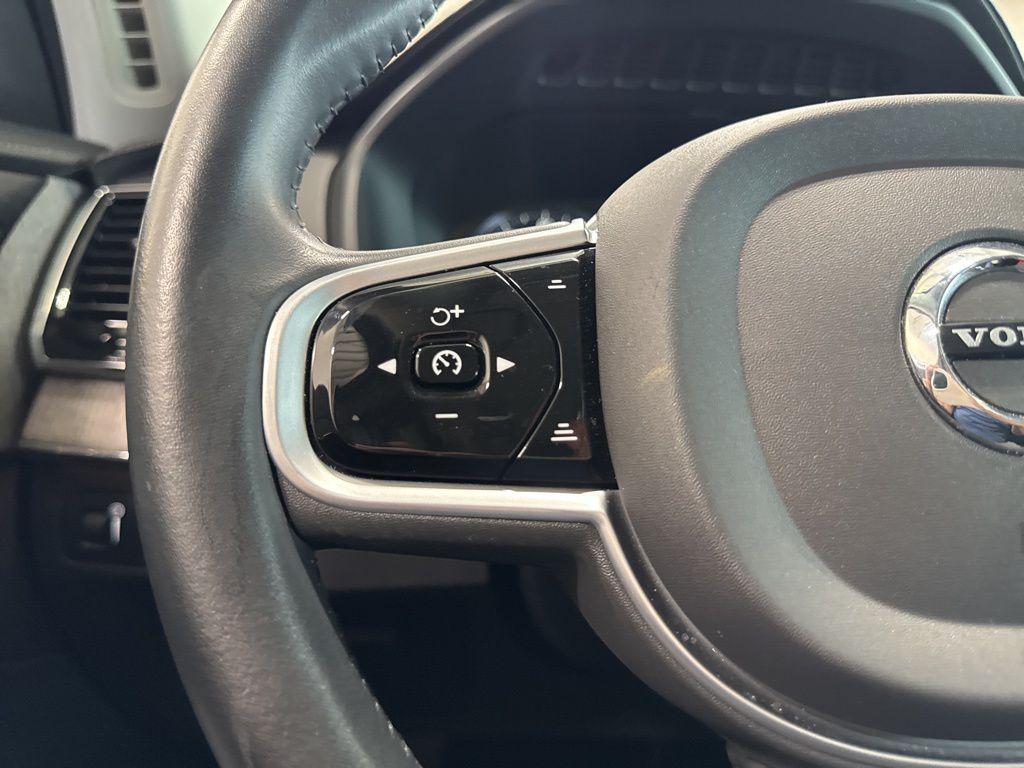 used 2022 Volvo XC90 car, priced at $37,874