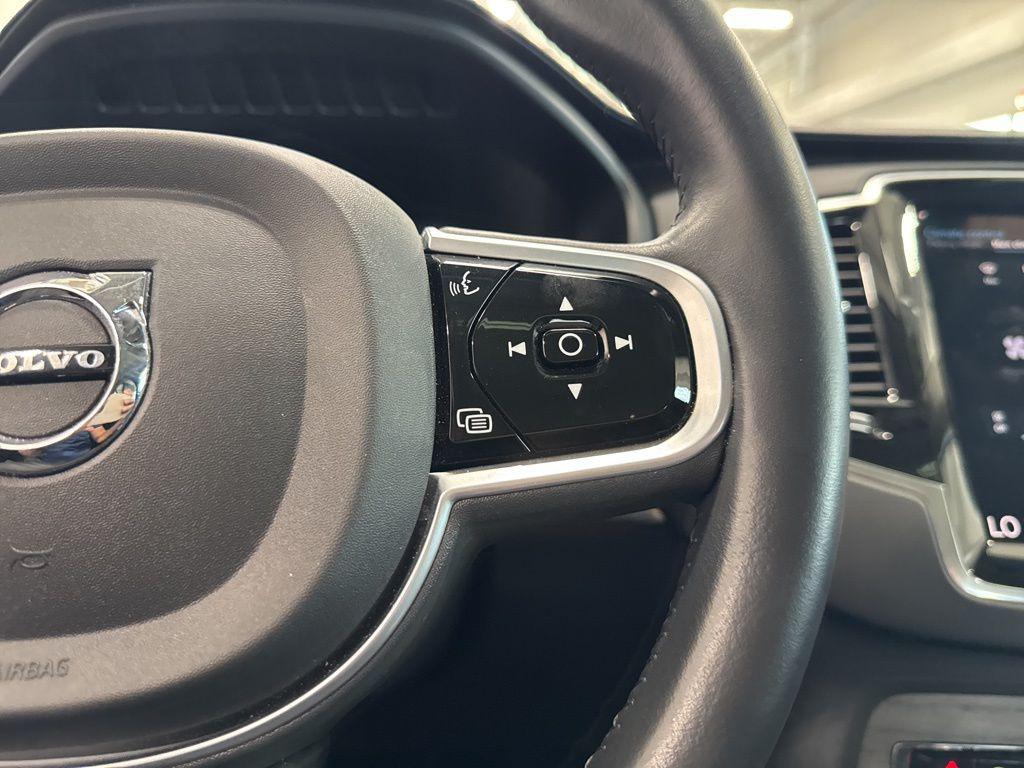 used 2022 Volvo XC90 car, priced at $37,874