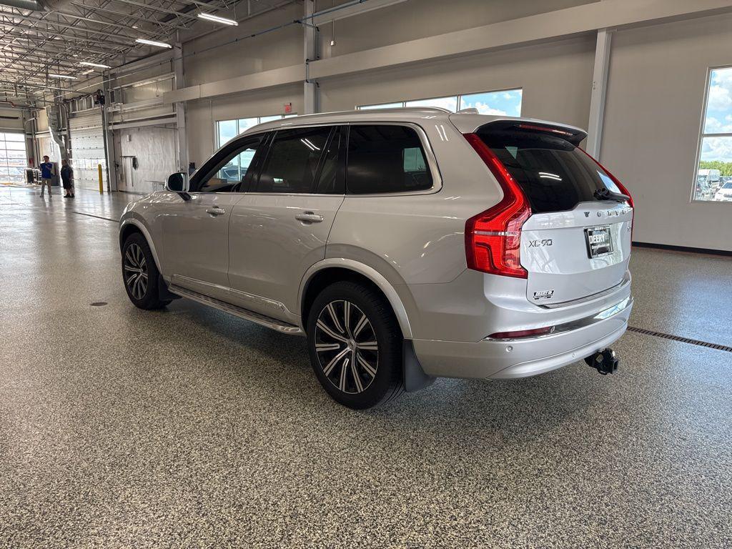 used 2022 Volvo XC90 car, priced at $37,874