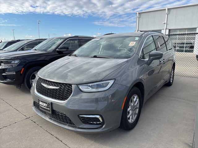 used 2022 Chrysler Pacifica car, priced at $22,370