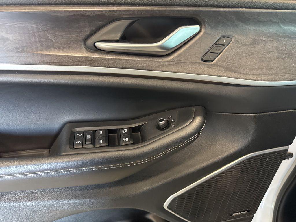 used 2023 Jeep Grand Cherokee 4xe car, priced at $27,737