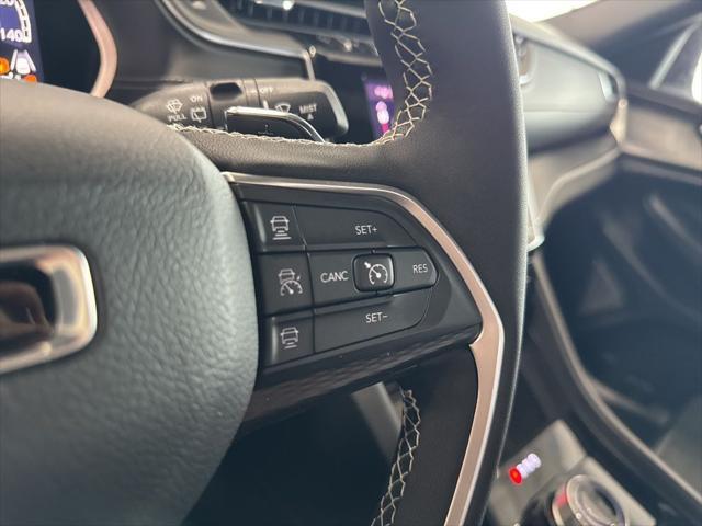 new 2025 Jeep Grand Cherokee car, priced at $40,611