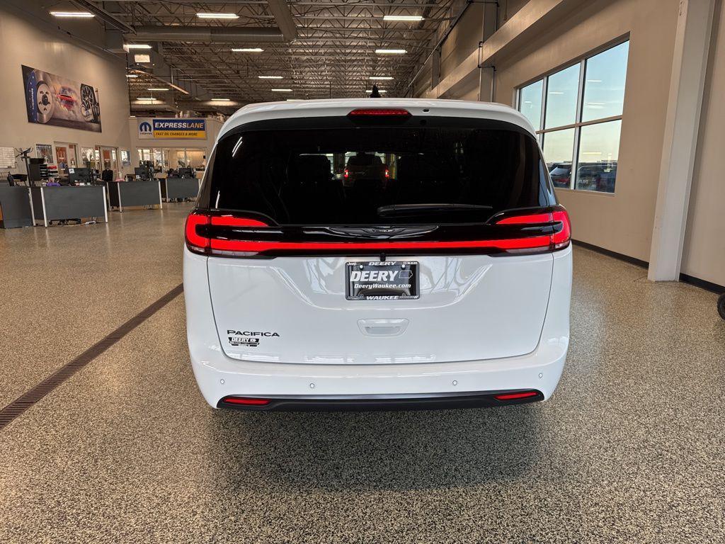 new 2026 Chrysler Pacifica car, priced at $46,817