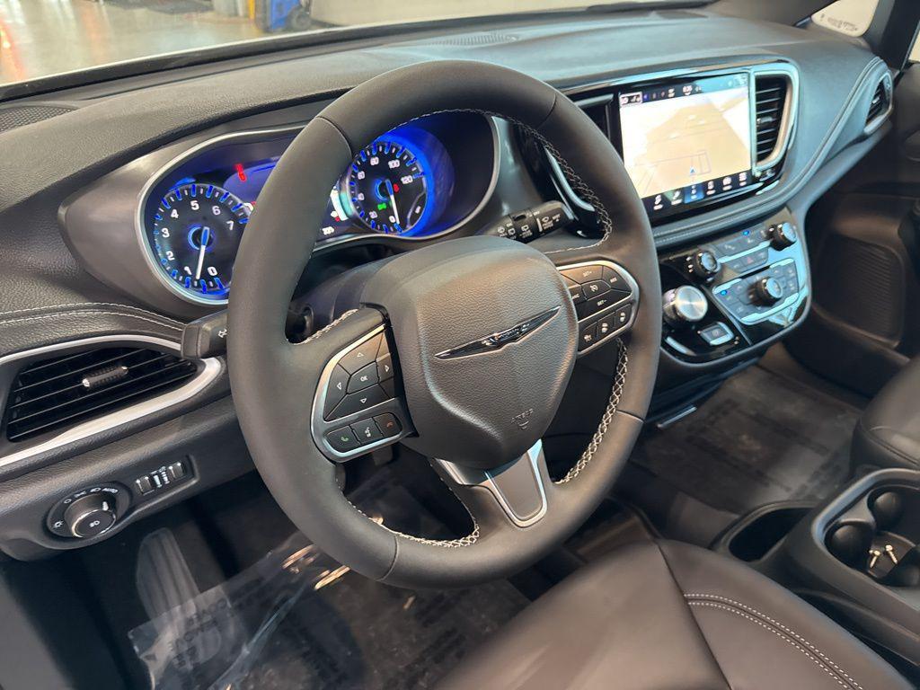 new 2026 Chrysler Pacifica car, priced at $46,817